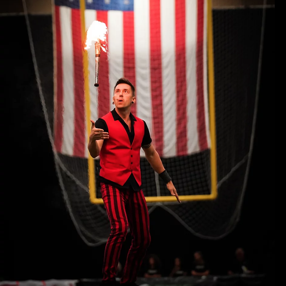Jason D'Vaude One Man Circus